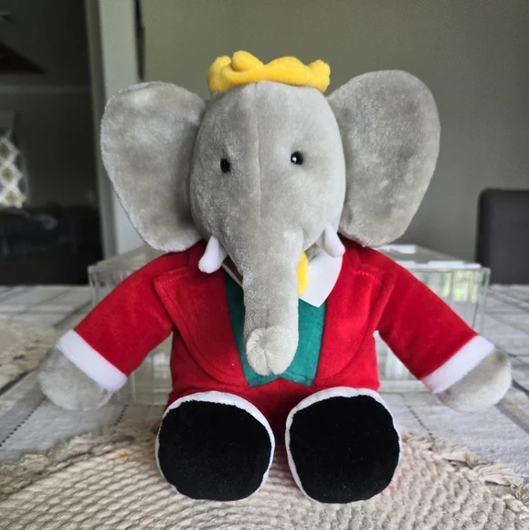 Vintage Macys 1988 Gund Babar the elephant king 14" Plush Red Suit Yellow Crown - Picture 1 of 7